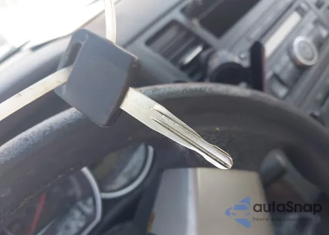 2011 Nissan Versa 1.8S z USA, uszkodzony, nr VIN 3N1BC1AP3BL461364